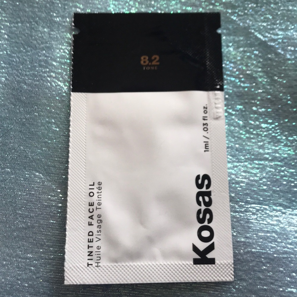 🔥 10/$10 Kosas Tinted Face Oil Sample in Tone 8.2 (Deep with Neutral Undertones)